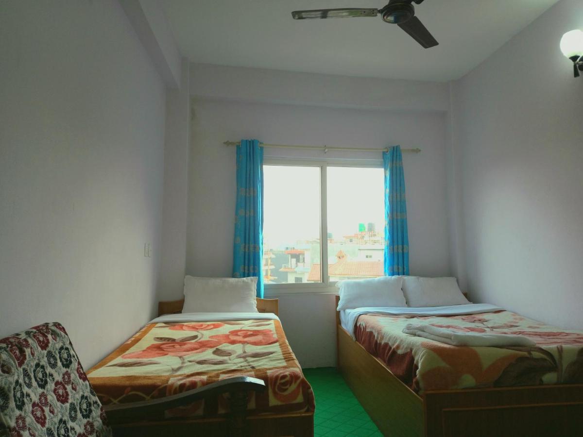 Hotel Aarjan And Restaurant Похара Екстериор снимка